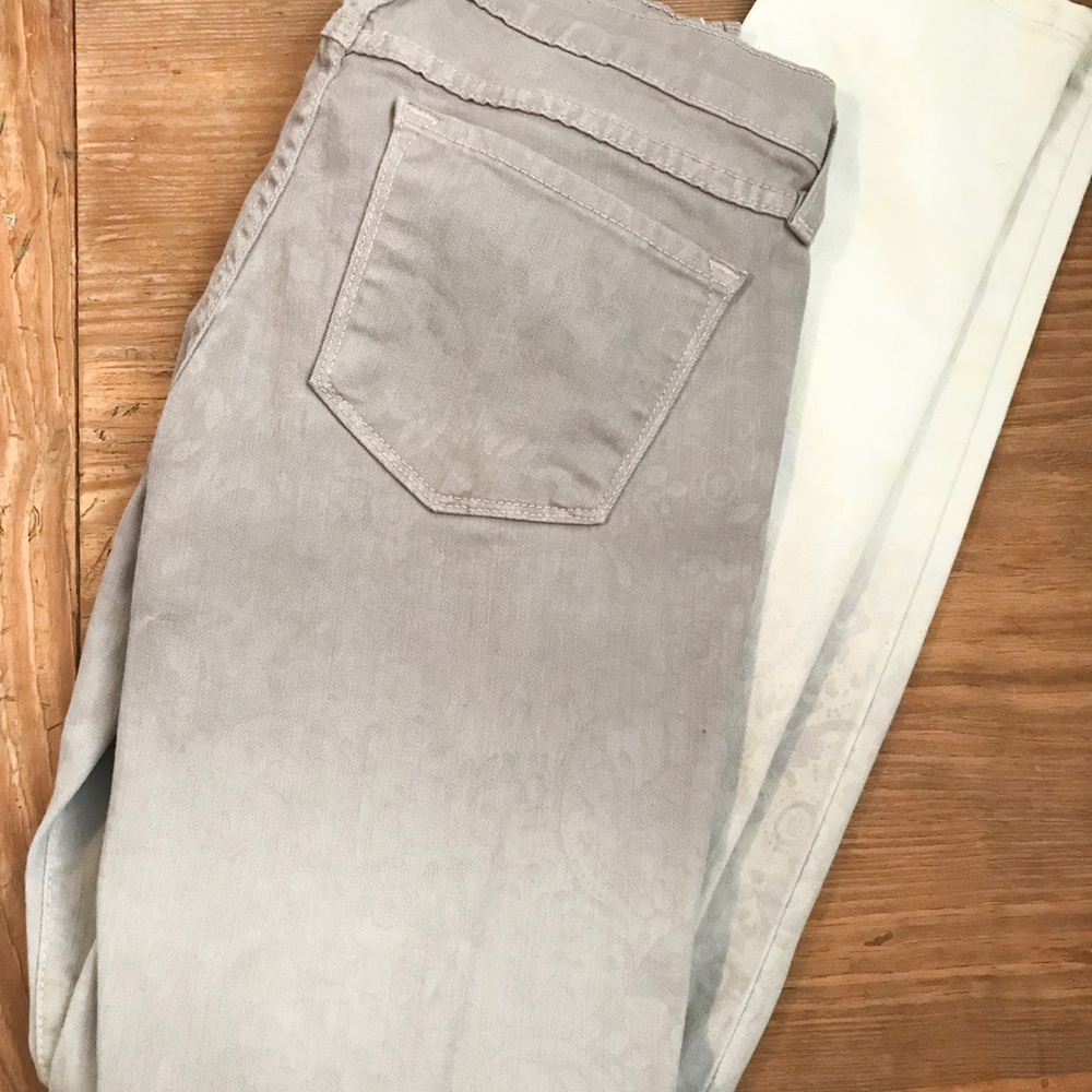 Ombré Flying Money jeans.